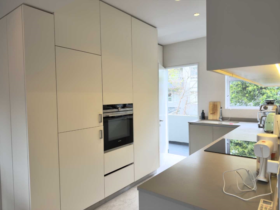 To Let 2 Bedroom Property for Rent in Sea Point Western Cape